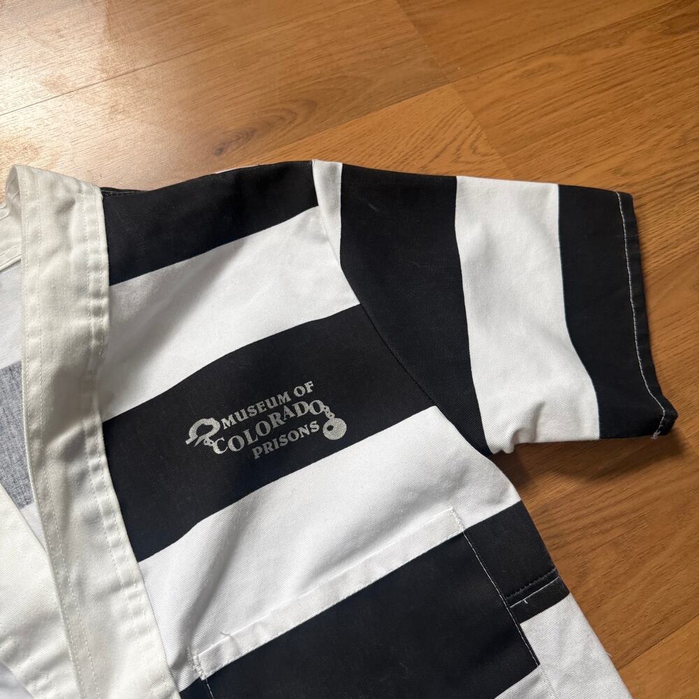 Vintage Museum of Colorado Prisons Striped Inmate Cell Shirt Uniform Sz Small - Picture 2 of 9